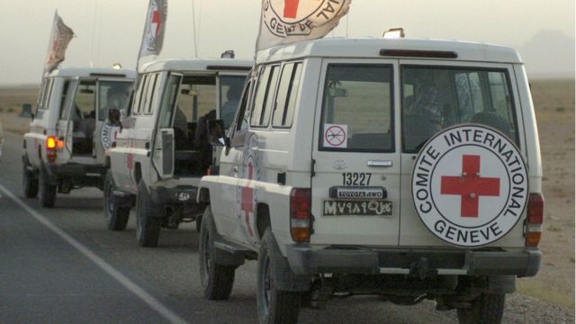 Le Comité international de la Croix-Rouge (CICR) va fermer son bureau Le Comité international de la Croix-Rouge (CICR) a décidé, mardi 23 mai, de licencier environ 1.800 salariés et de fermer une trentaine de représentations dans le monde, notamment en Mauritanie, pour des raisons financières, indiquent nos confrères de Taqadomy.